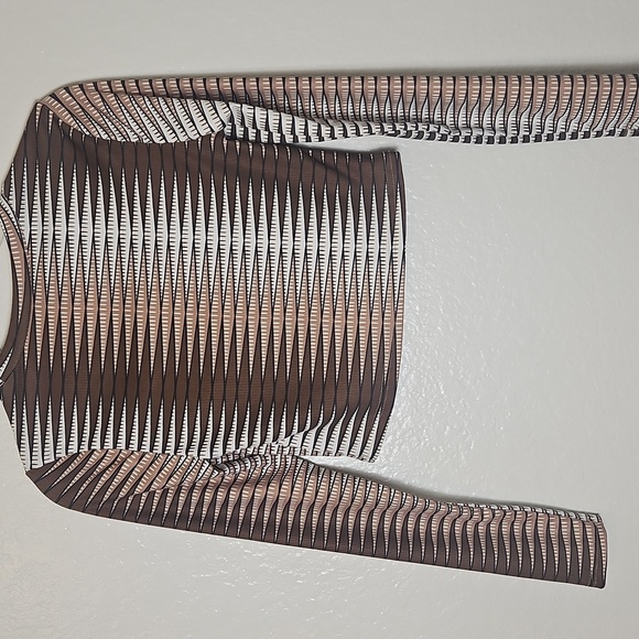 SHEIN Brown and Cream Patterned Long Sleeve Top - Picture 3 of 5